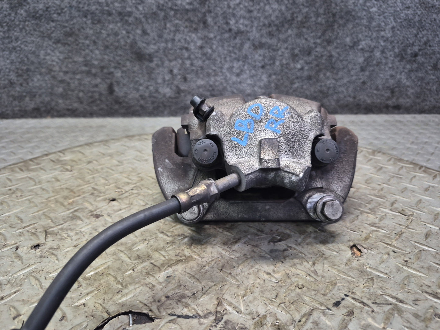 01-06 BMW E46 330i 330ci RWD Set of 2 Front Left & Right Brake Caliper 110K OEM