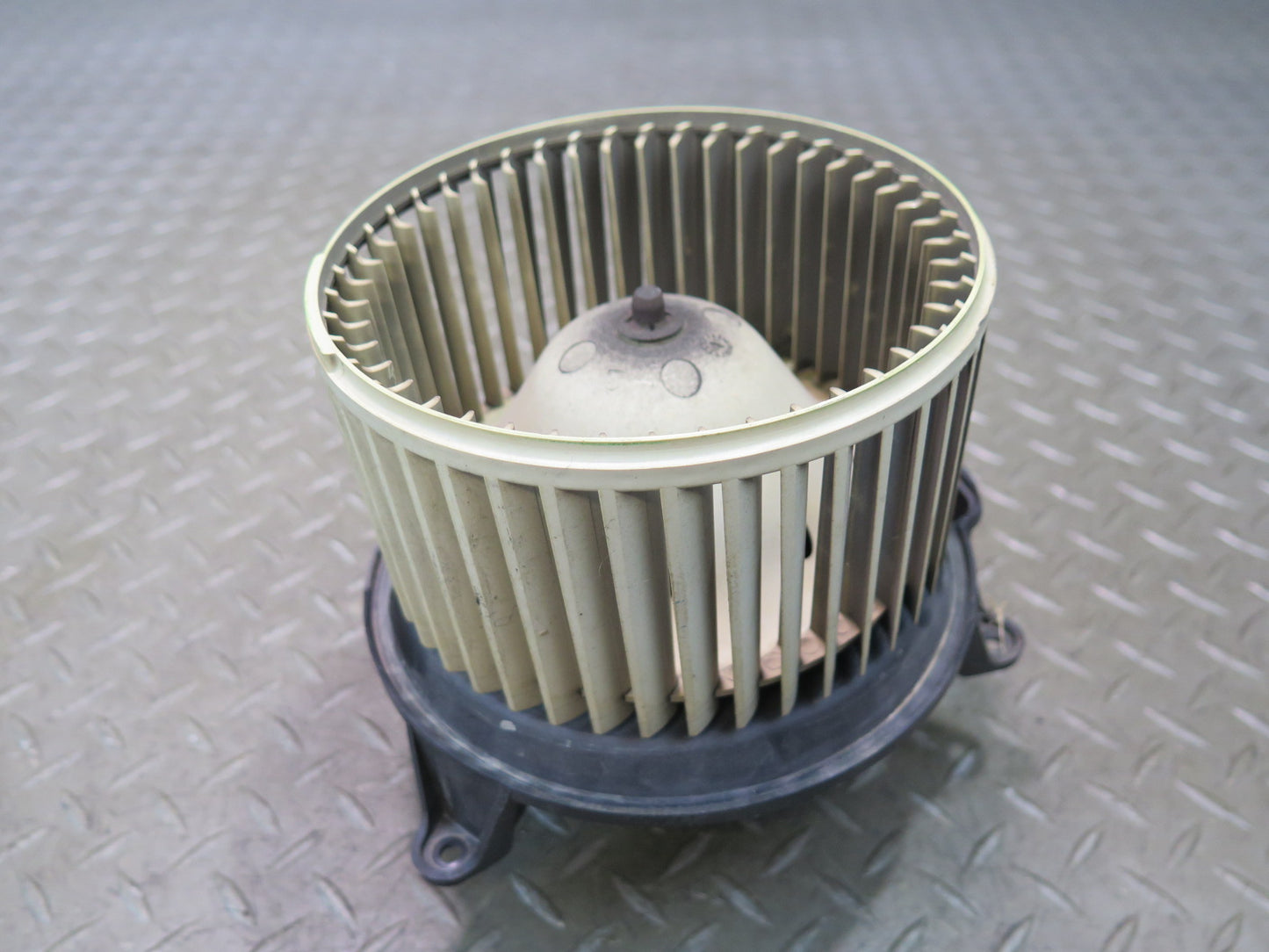 2003-2007 Hummer H2 A/C Heater Blower Motor Fan