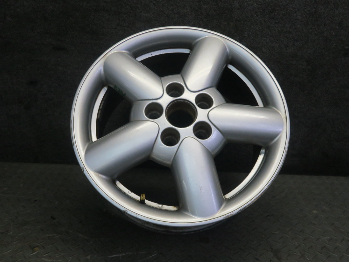 99-03 VW Eurovan T4 Factory R15" Alloy Wheel Rim 16x7J ET49 7D0601025B OEM