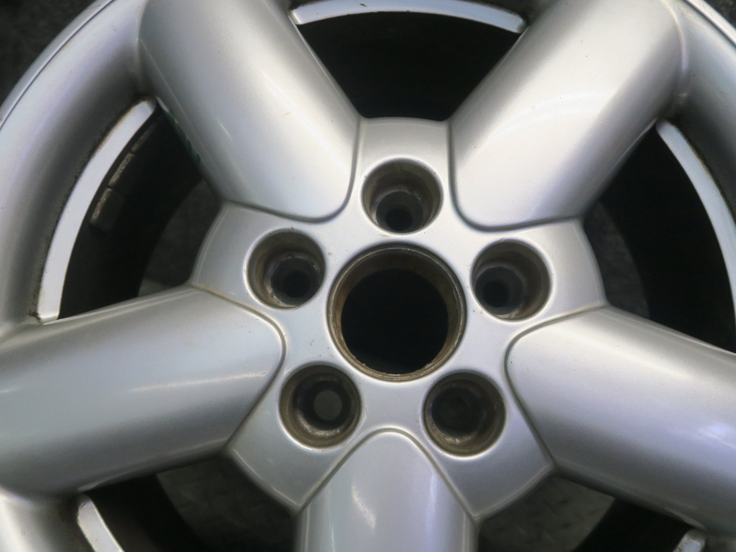 99-03 VW Eurovan T4 Factory R15" Alloy Wheel Rim 16x7J ET49 7D0601025B OEM