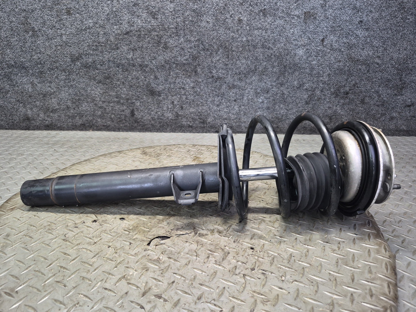 01-06 BMW E46 330ci Coupe Convertible Set of 2 Front Strut Shock Absorber OEM