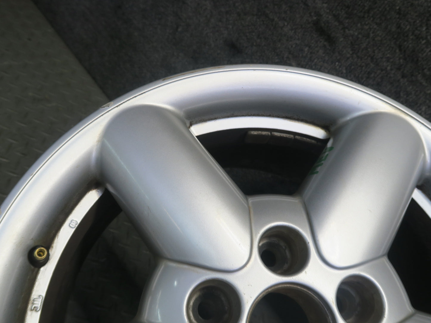 99-03 VW Eurovan T4 Factory R15" Alloy Wheel Rim 16x7J ET49 7D0601025B OEM