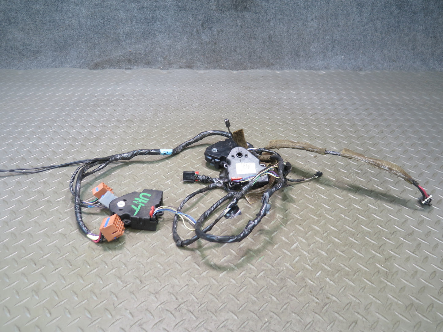 2003-2009 Hummer H2 Hvac A/C Air Heater Flap Door Actuator Motor Wiring Set