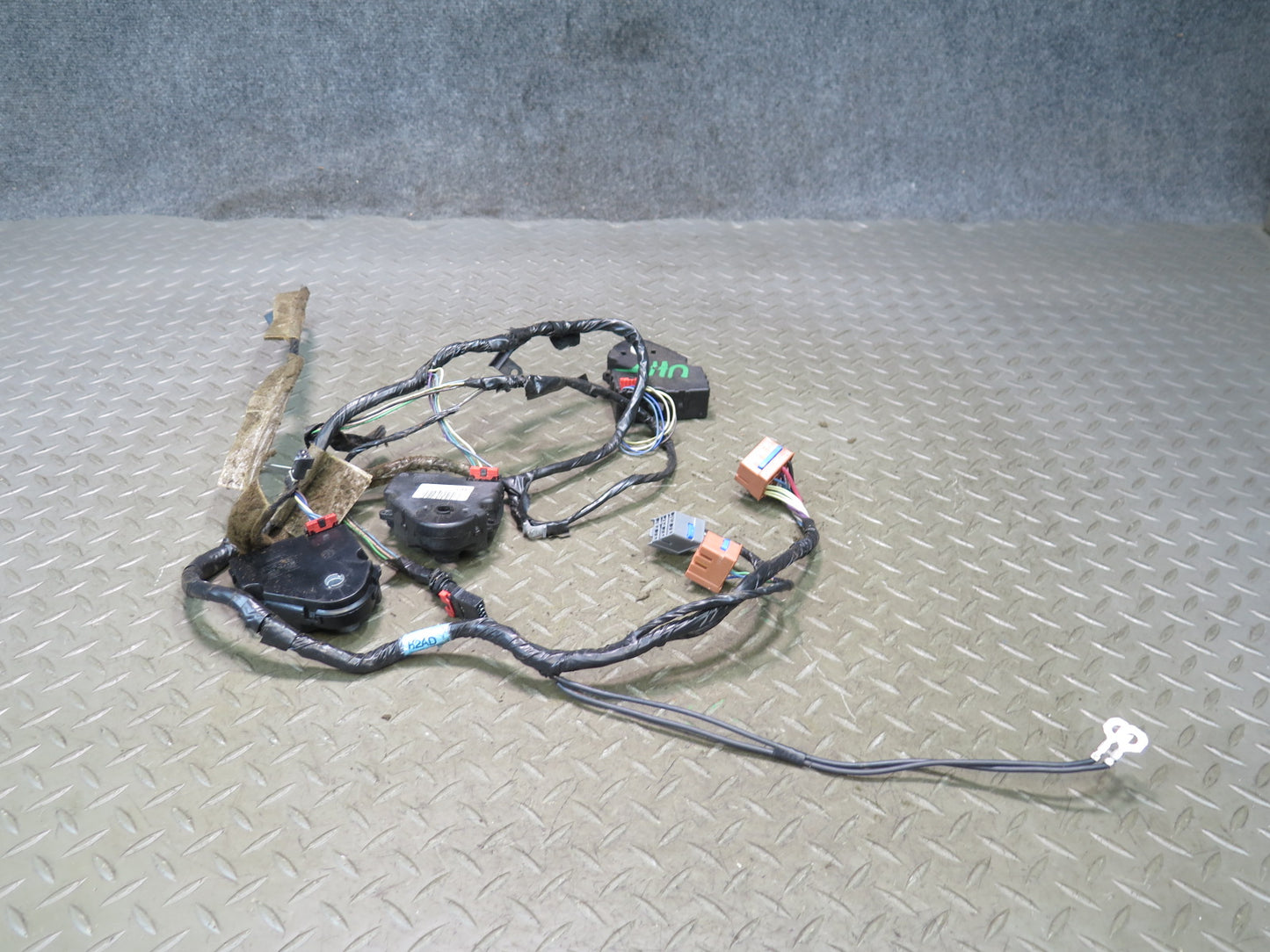 2003-2009 Hummer H2 Hvac A/C Air Heater Flap Door Actuator Motor Wiring Set