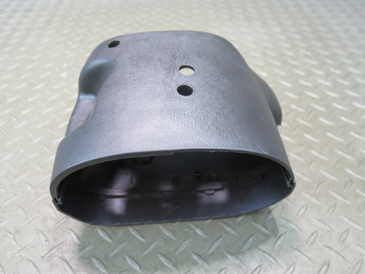 2003-2009 Hummer H2 Steering Column Upper & Lower Trim Panel Assembly