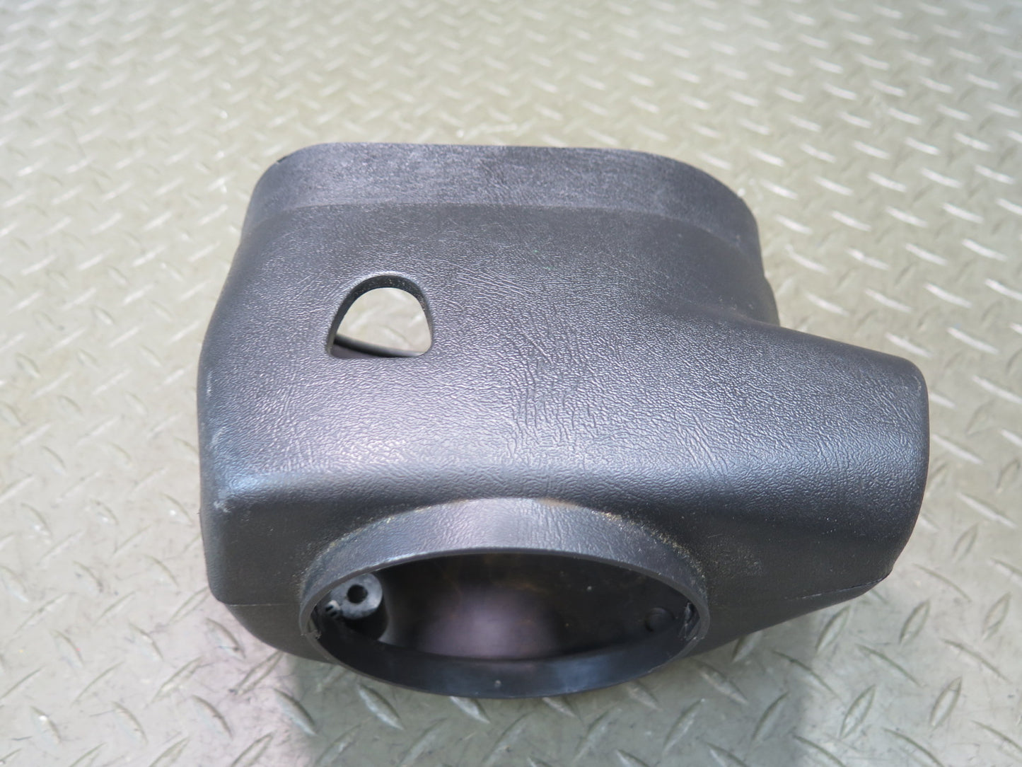 2003-2009 Hummer H2 Steering Column Upper & Lower Trim Panel Assembly