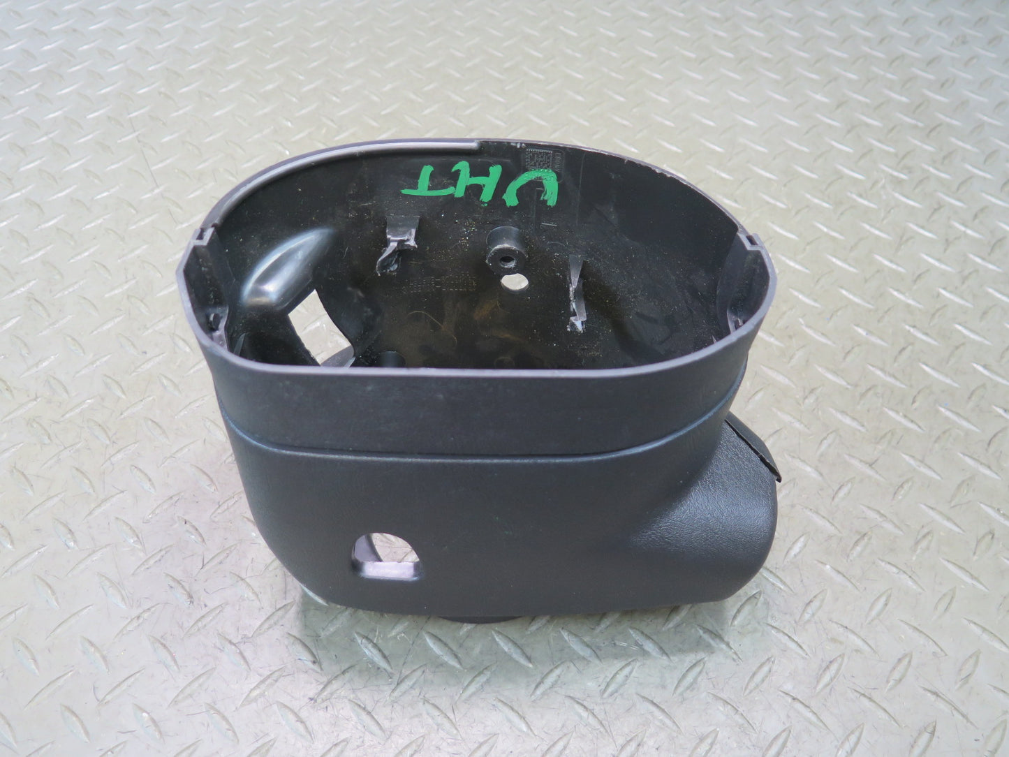 2003-2009 Hummer H2 Steering Column Upper & Lower Trim Panel Assembly