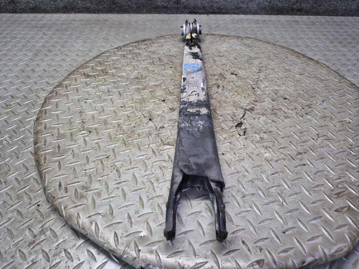 01-06 BMW E46 330Ci RWD Set of 2 Rear Left Upper & Lower Control Arm OEM
