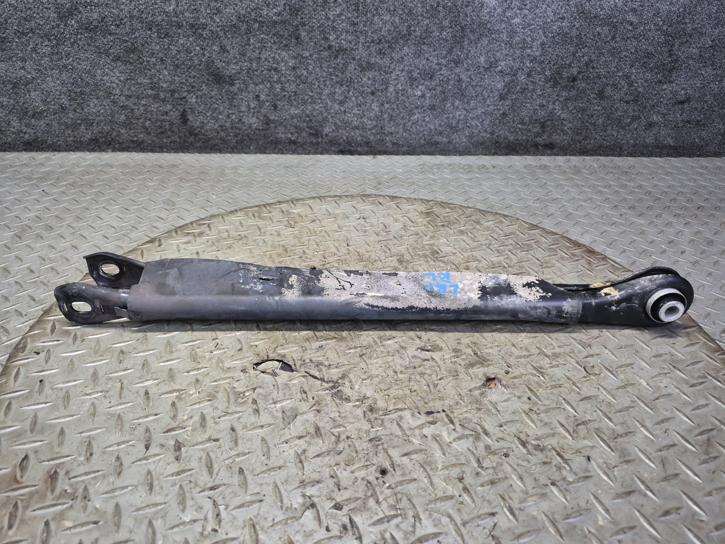 01-06 BMW E46 330Ci RWD Set of 2 Rear Left Upper & Lower Control Arm OEM