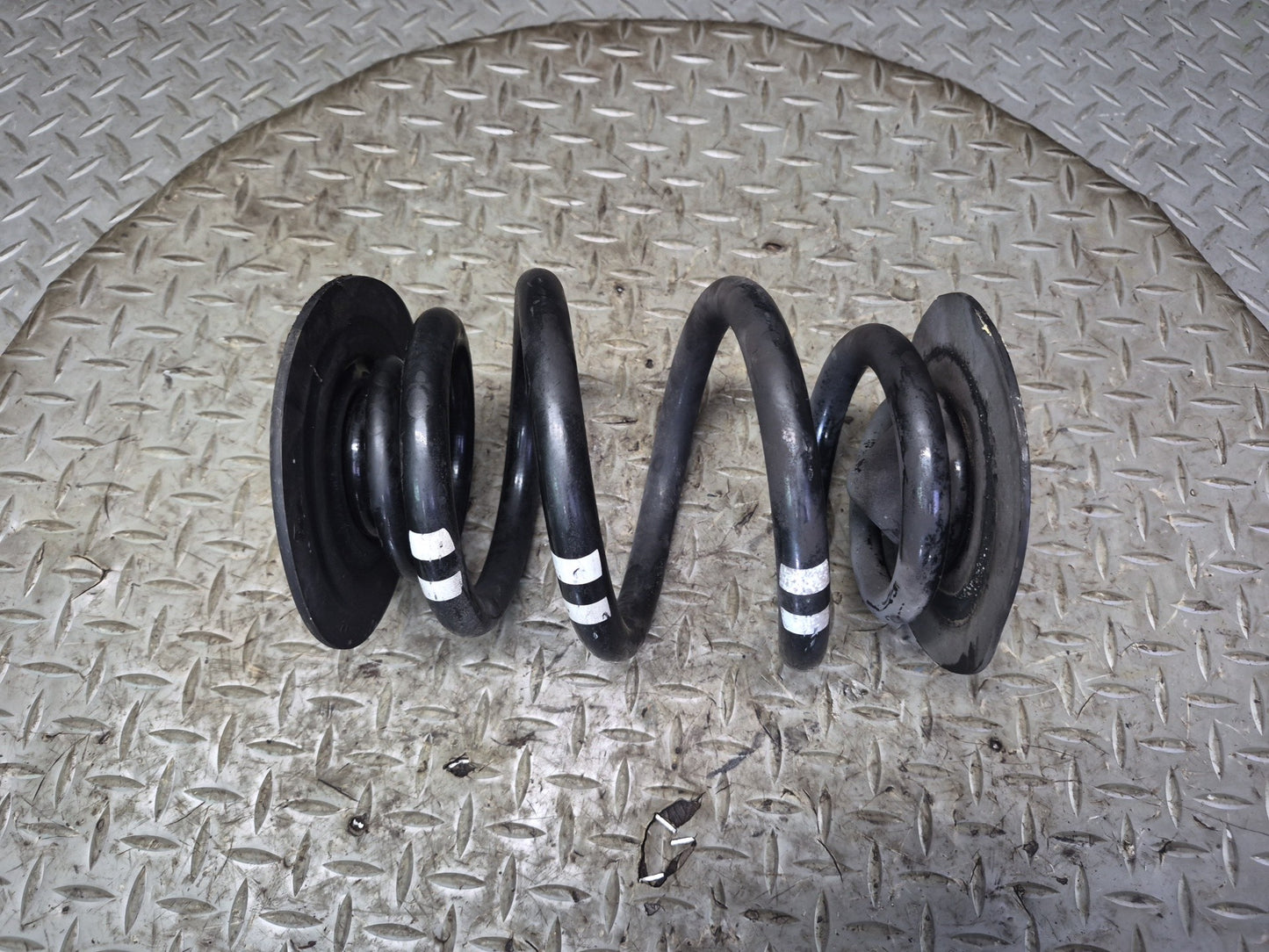 01-06 BMW E46 330ci Convertible Set of 2 Rear Left & Right Sport Coil Spring OEM