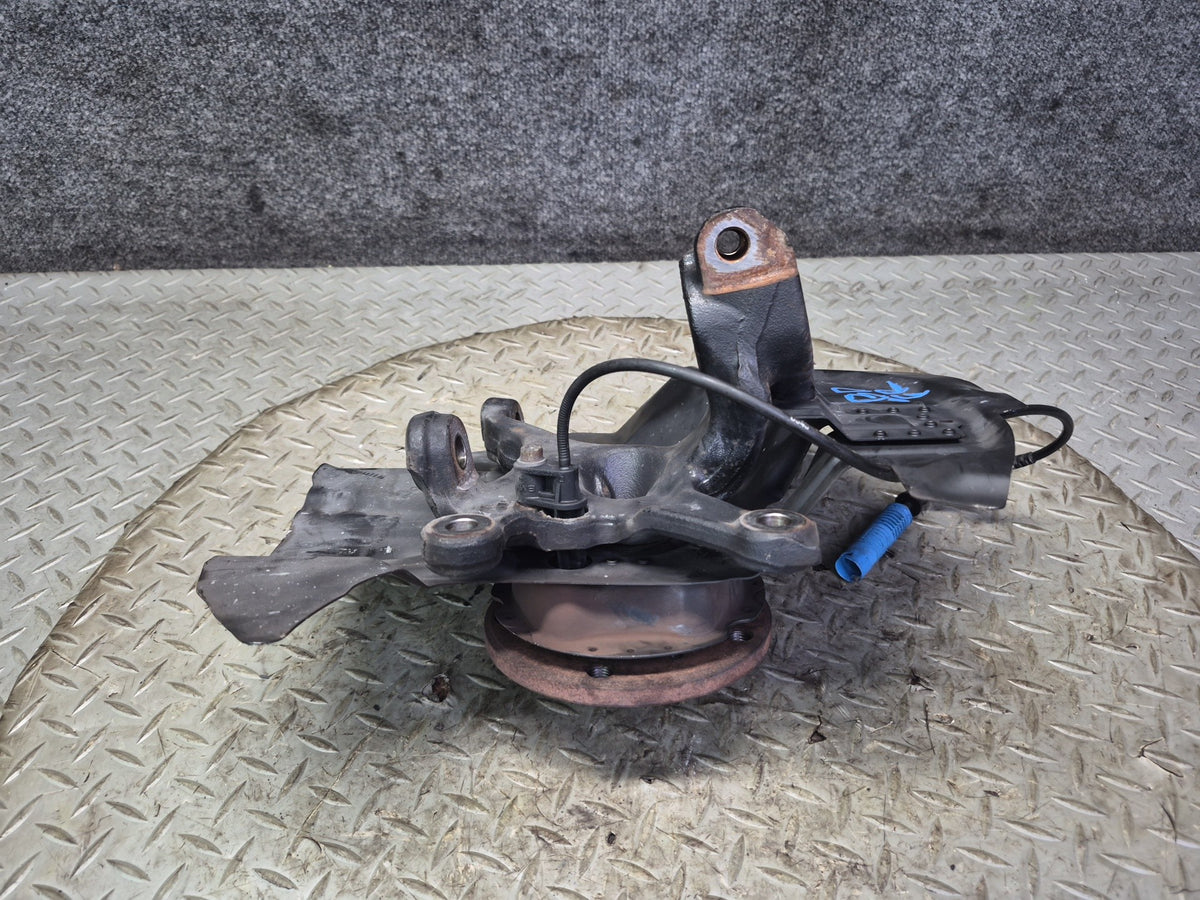 02-06 BMW E46 330i 330ci RWD Front Right Spindle Knuckle Wheel Hub Bearing OEM