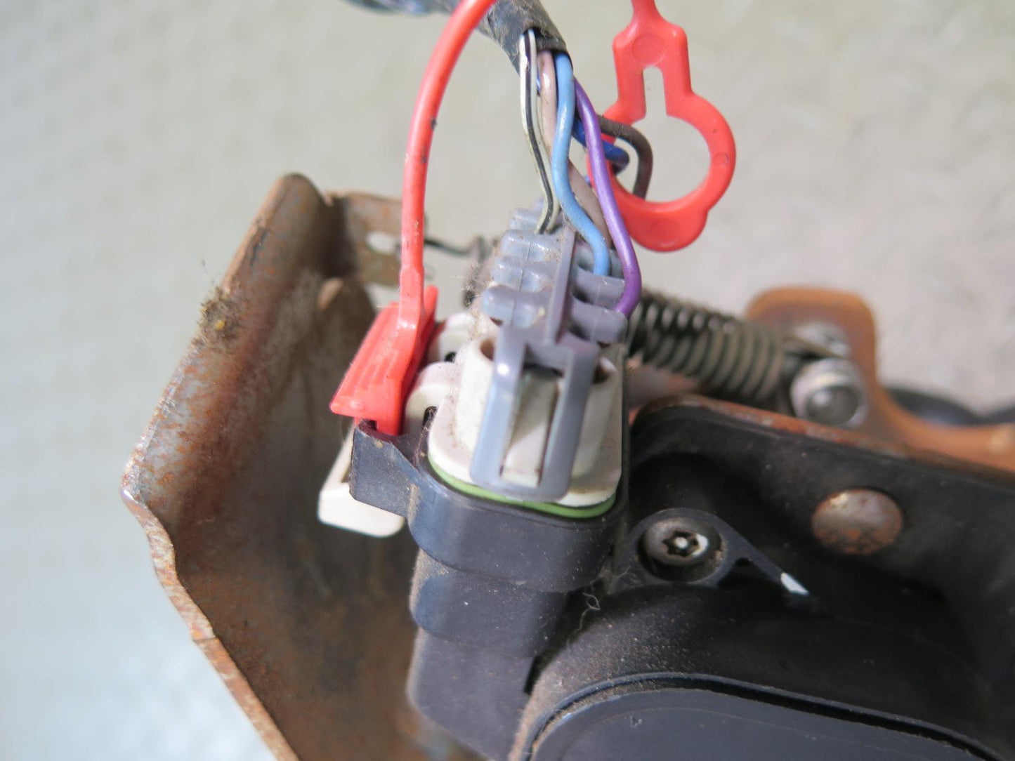 2004-2007 Hummer H2 Gas Acceleration Pedal Throttle Sensor