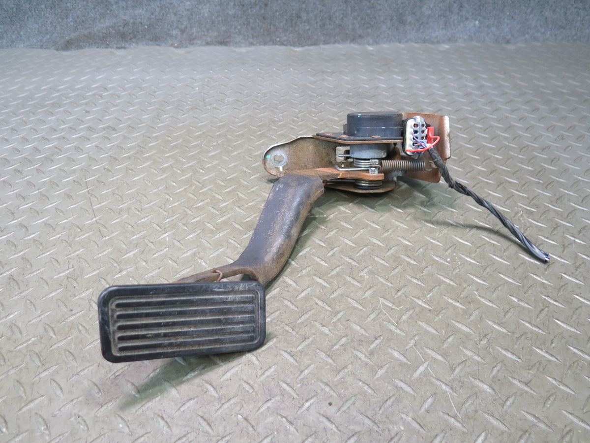 2004-2007 Hummer H2 Gas Acceleration Pedal Throttle Sensor