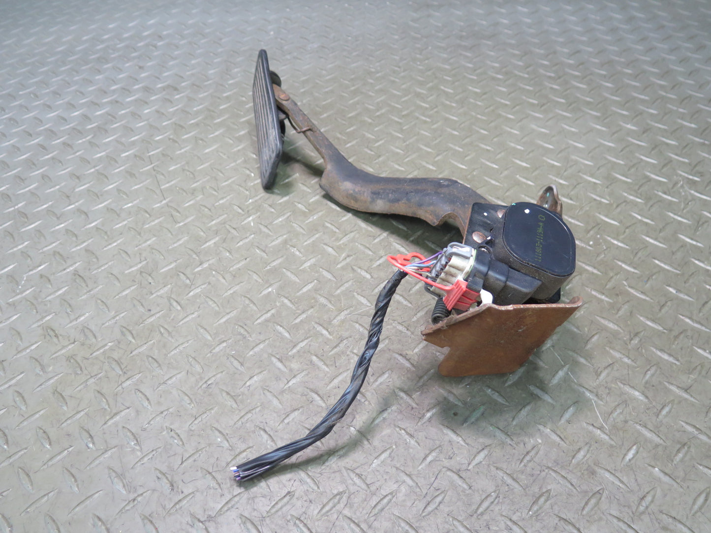 2004-2007 Hummer H2 Gas Acceleration Pedal Throttle Sensor