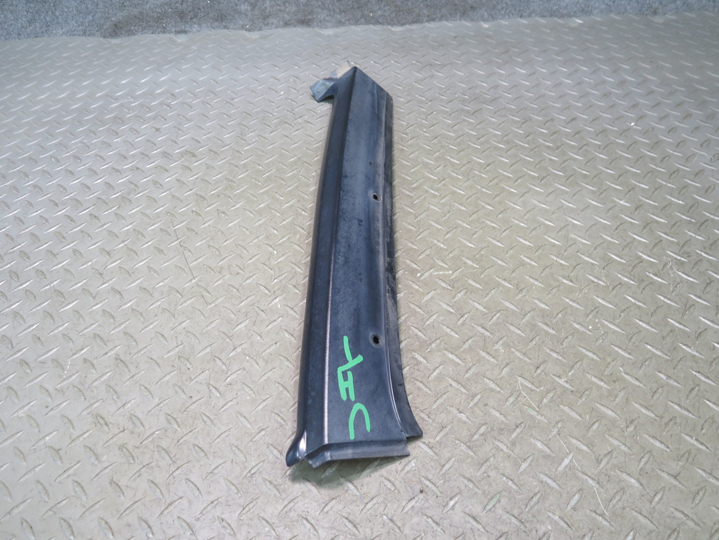 2003-2007 Hummer H2 Front Right Left Exterior A Pillar Trim Cover Panel Set