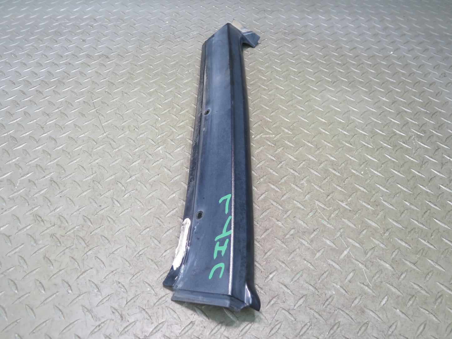 2003-2007 Hummer H2 Front Right Left Exterior A Pillar Trim Cover Panel Set