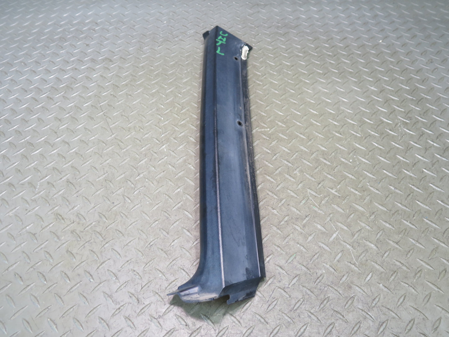 2003-2007 Hummer H2 Front Right Left Exterior A Pillar Trim Cover Panel Set