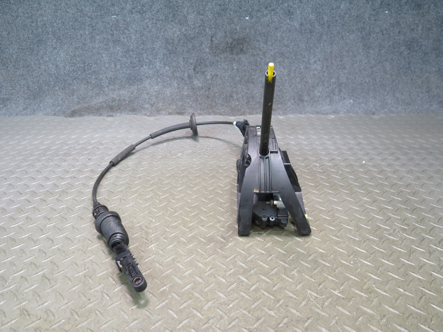 2003-2007 Hummer H2 A/T Automatic Transmission Gear Shifter Selector W/ Cable