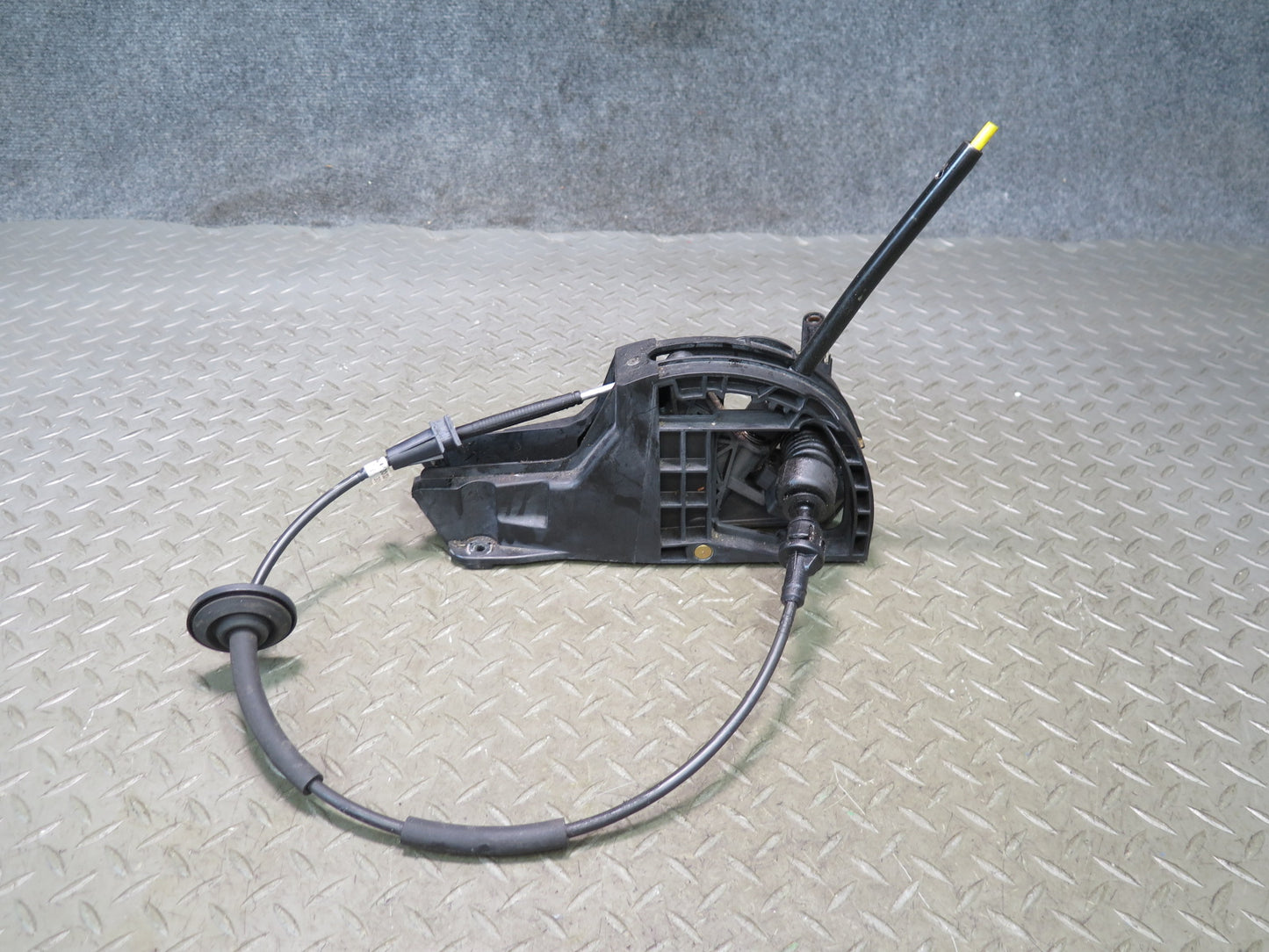 2003-2007 Hummer H2 A/T Automatic Transmission Gear Shifter Selector W/ Cable