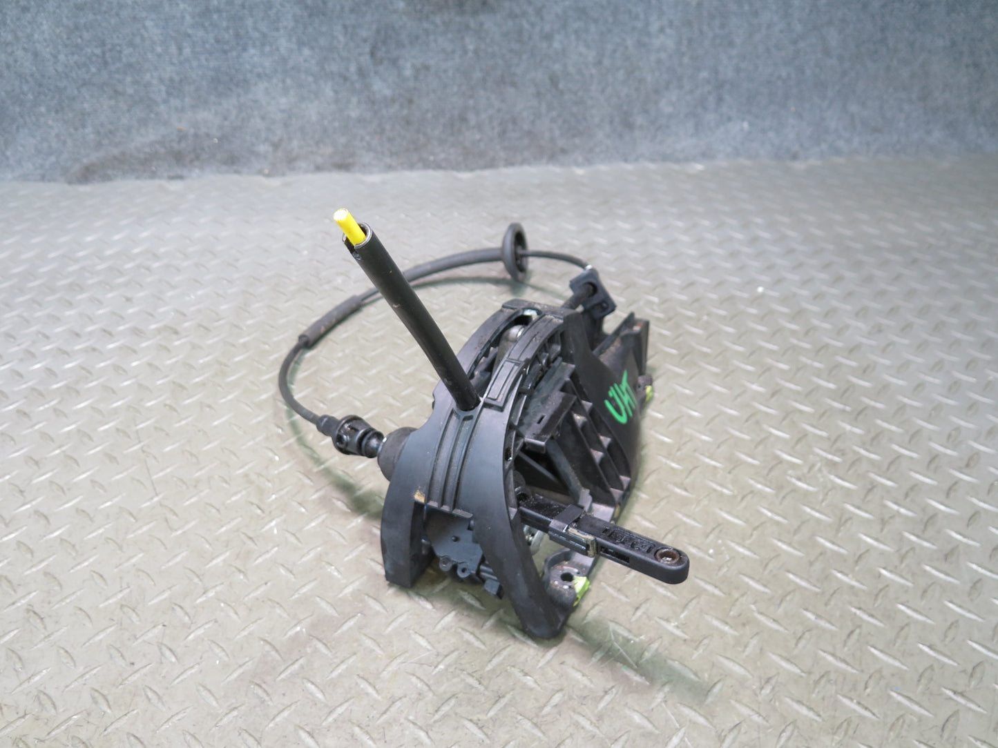 2003-2007 Hummer H2 A/T Automatic Transmission Gear Shifter Selector W/ Cable