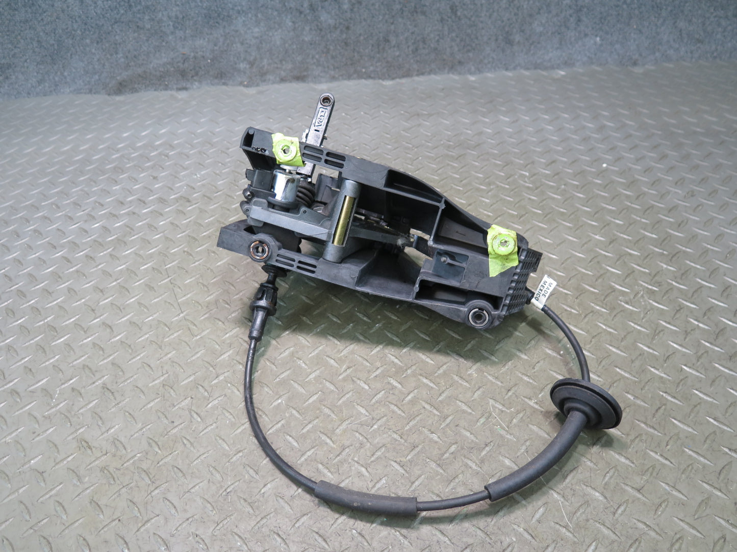 2003-2007 Hummer H2 A/T Automatic Transmission Gear Shifter Selector W/ Cable