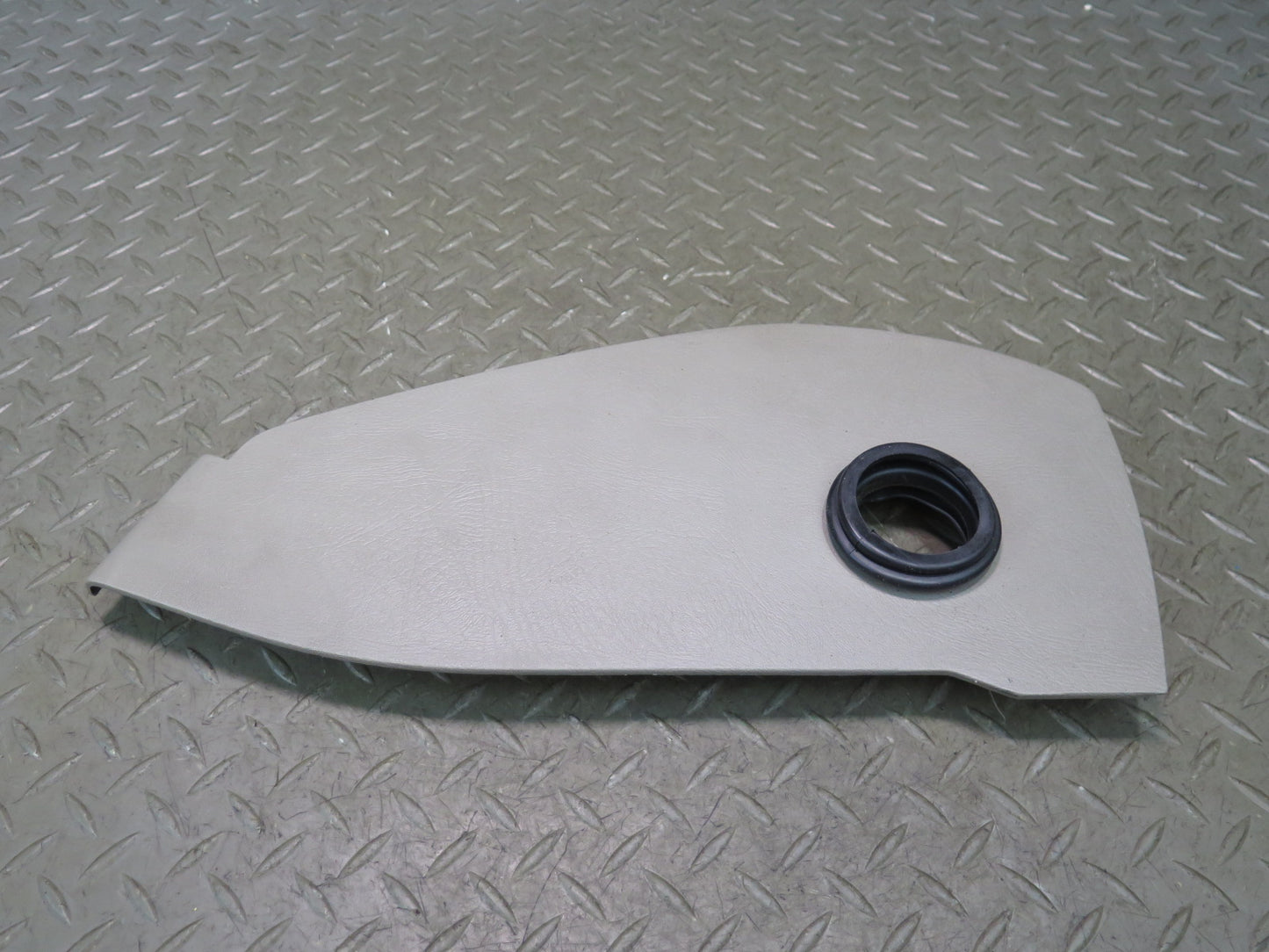 2003-2007 Hummer H2 Dash Front Left & Right END Cap Trim Cover Set of 2