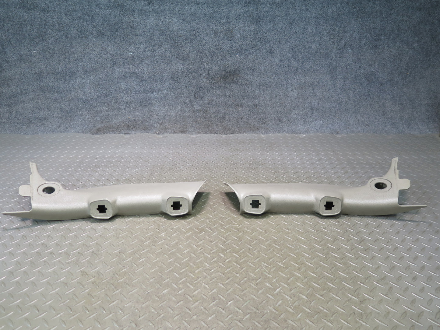 2003-2007 Hummer H2 Front Left & Right Interior A Pillar Trim Cover Panel Set