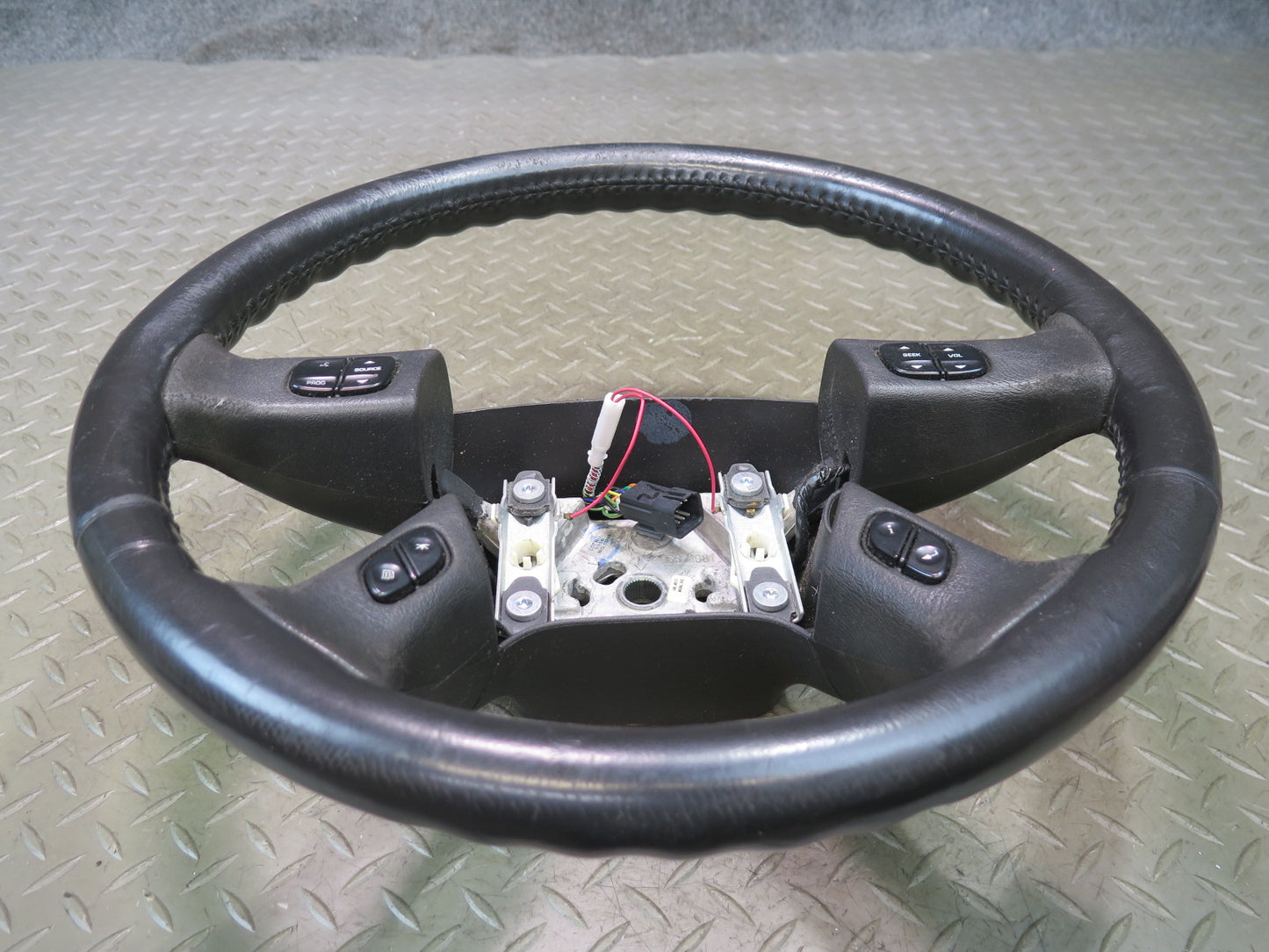 2003-2007 Hummer H2 Leather Black Steering W/ Controls