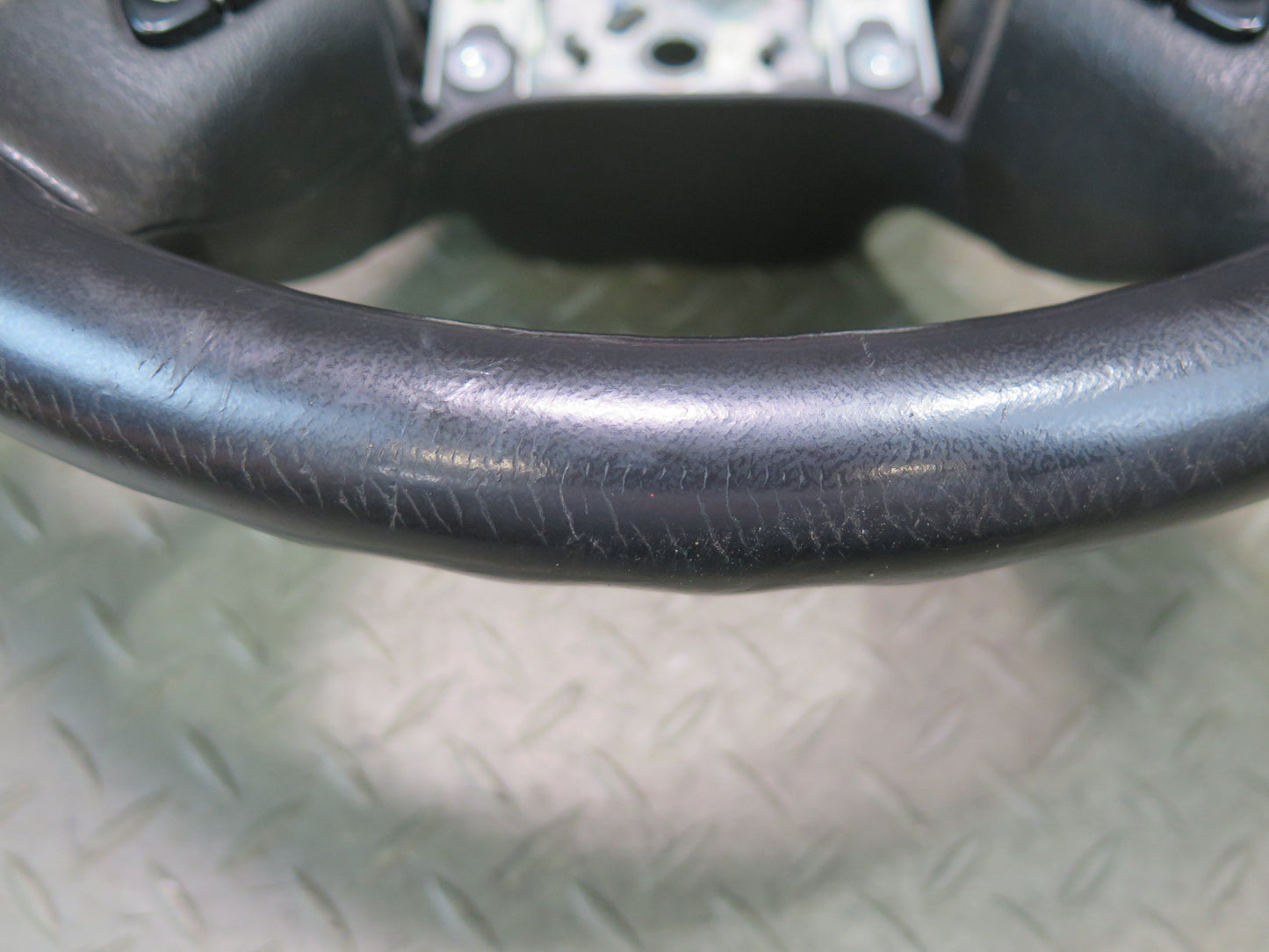 2003-2007 Hummer H2 Leather Black Steering W/ Controls