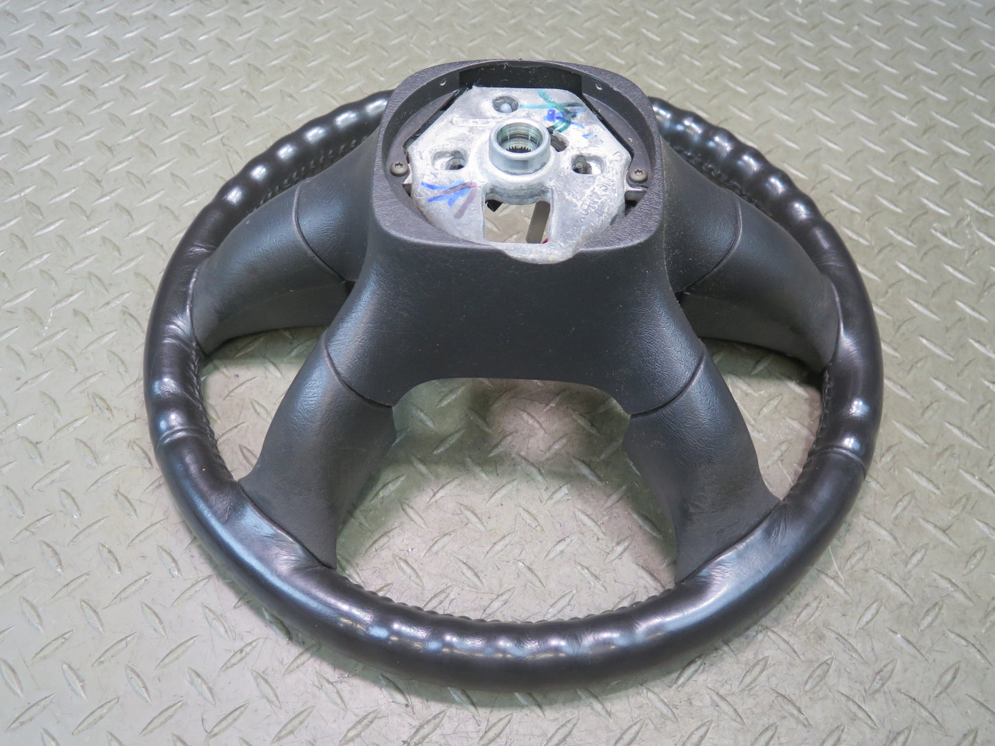 2003-2007 Hummer H2 Leather Black Steering W/ Controls