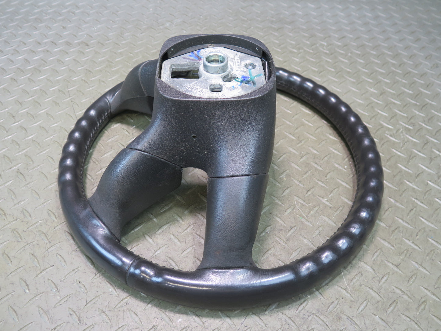 2003-2007 Hummer H2 Leather Black Steering W/ Controls