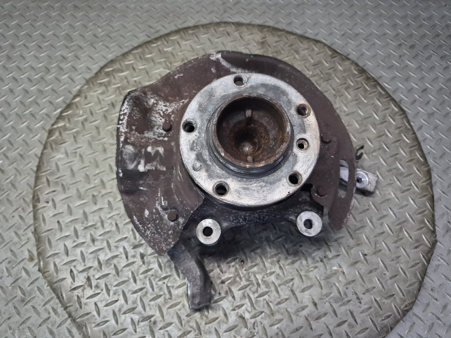 97-03 BMW E39 540i RWD Front Left Spindle Knuckle Wheel Hub Bearing OEM