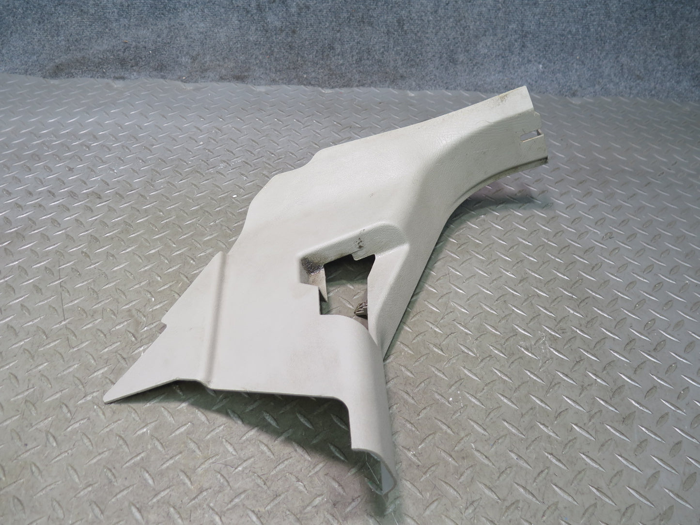 2003-2009 Hummer H2 Front Left & Right Lower Kick Trim Cover Panel Set of 2