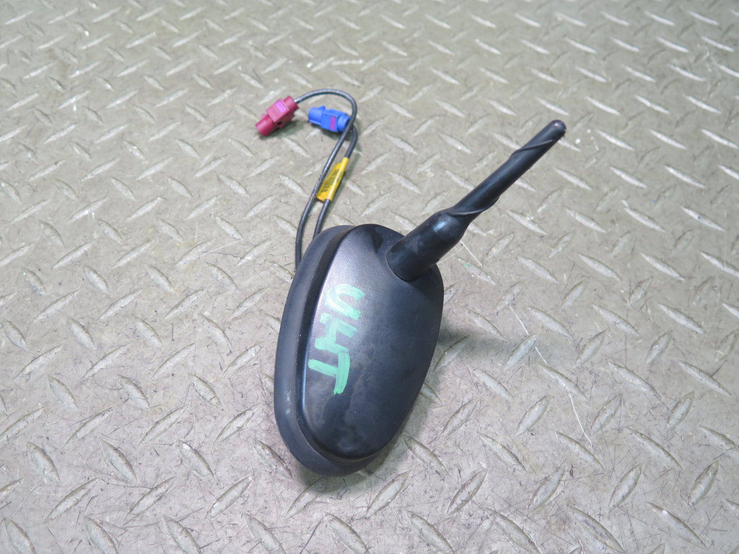 2003-2004 Hummer H2 Roof Exterior GPS Satellite Antenna
