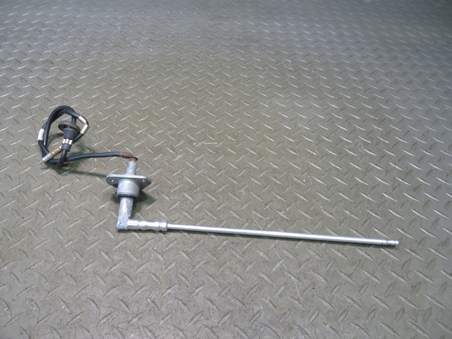 2003-2007 Hummer H2 Radio Antenna Assembly