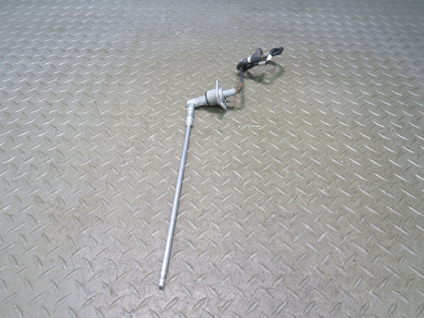 2003-2007 Hummer H2 Radio Antenna Assembly