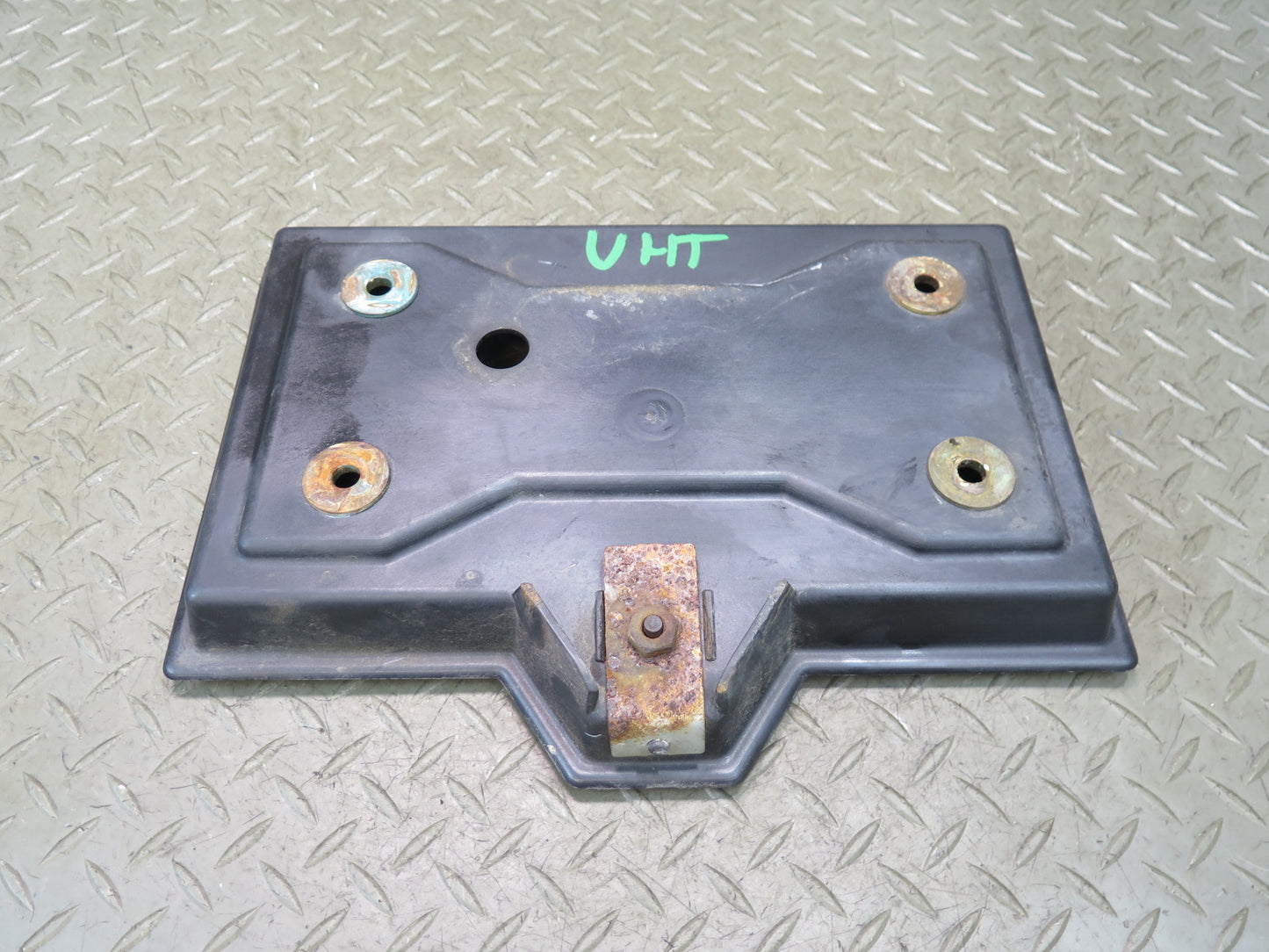 2003-2007 Hummer H2 Battery Tray Bracket Support 15119301