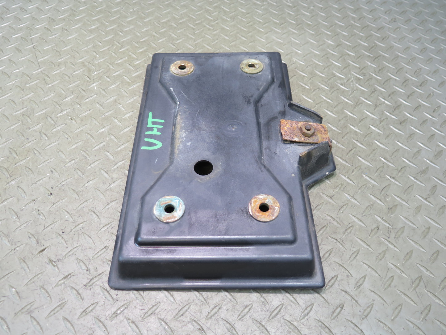 2003-2007 Hummer H2 Battery Tray Bracket Support 15119301