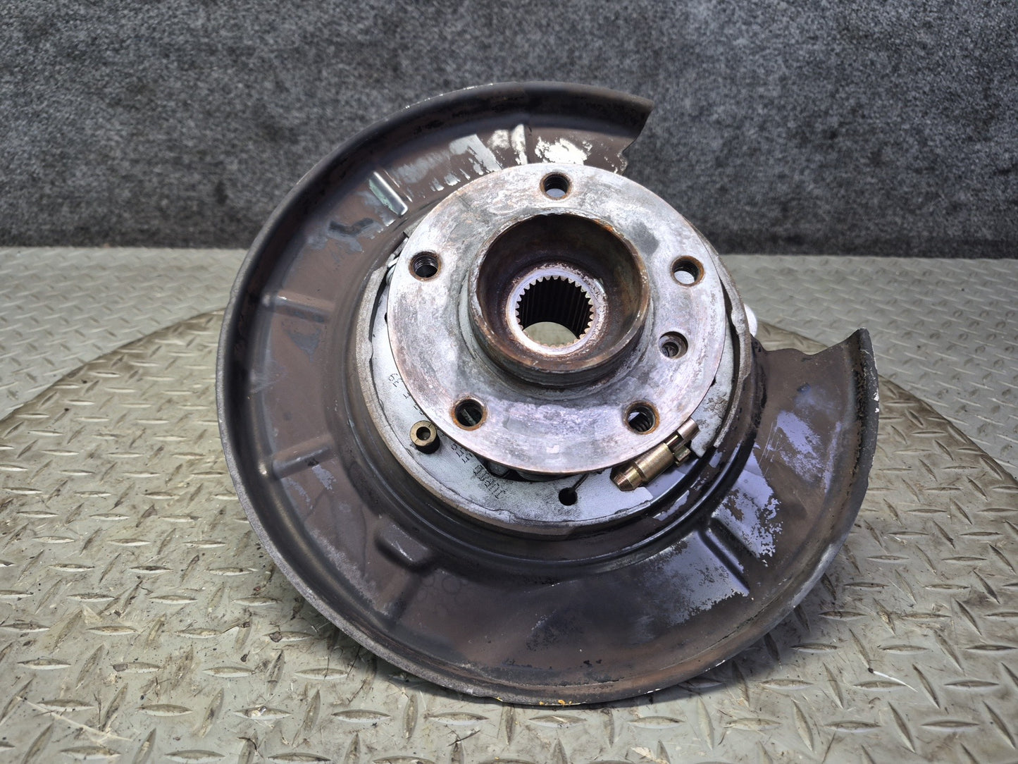 97-01 BMW E39 540i RWD Rear Left Spindle Knuckle Wheel Hub Bearing OEM