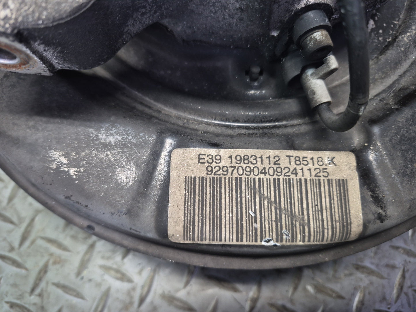 97-01 BMW E39 540i RWD Rear Right Spindle Knuckle Wheel Hub Bearing OEM