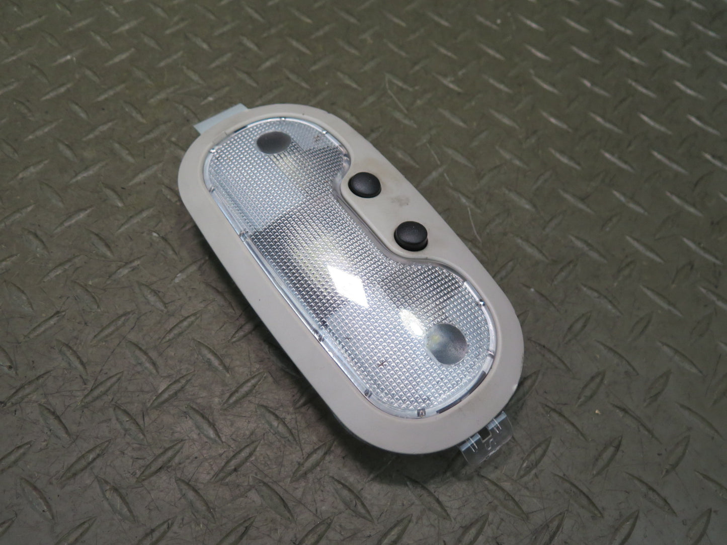 2003-2007 Hummer H2 Rear Overhead Roof Dome Interior Light Lamp