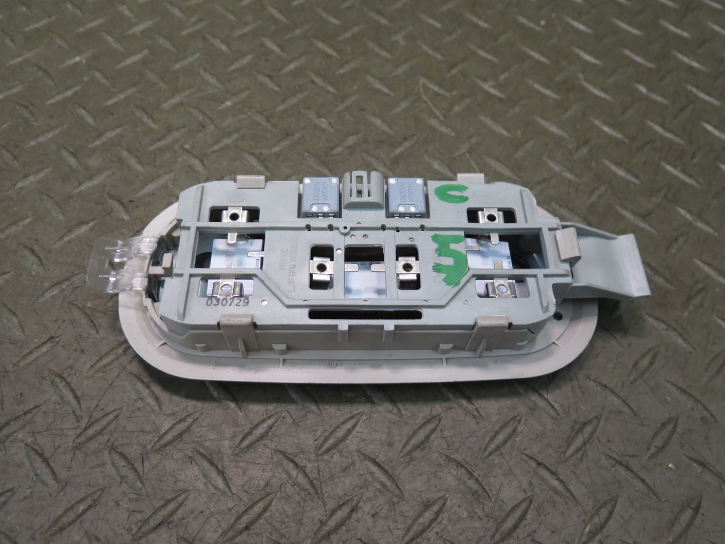 2003-2007 Hummer H2 Rear Overhead Roof Dome Interior Light Lamp
