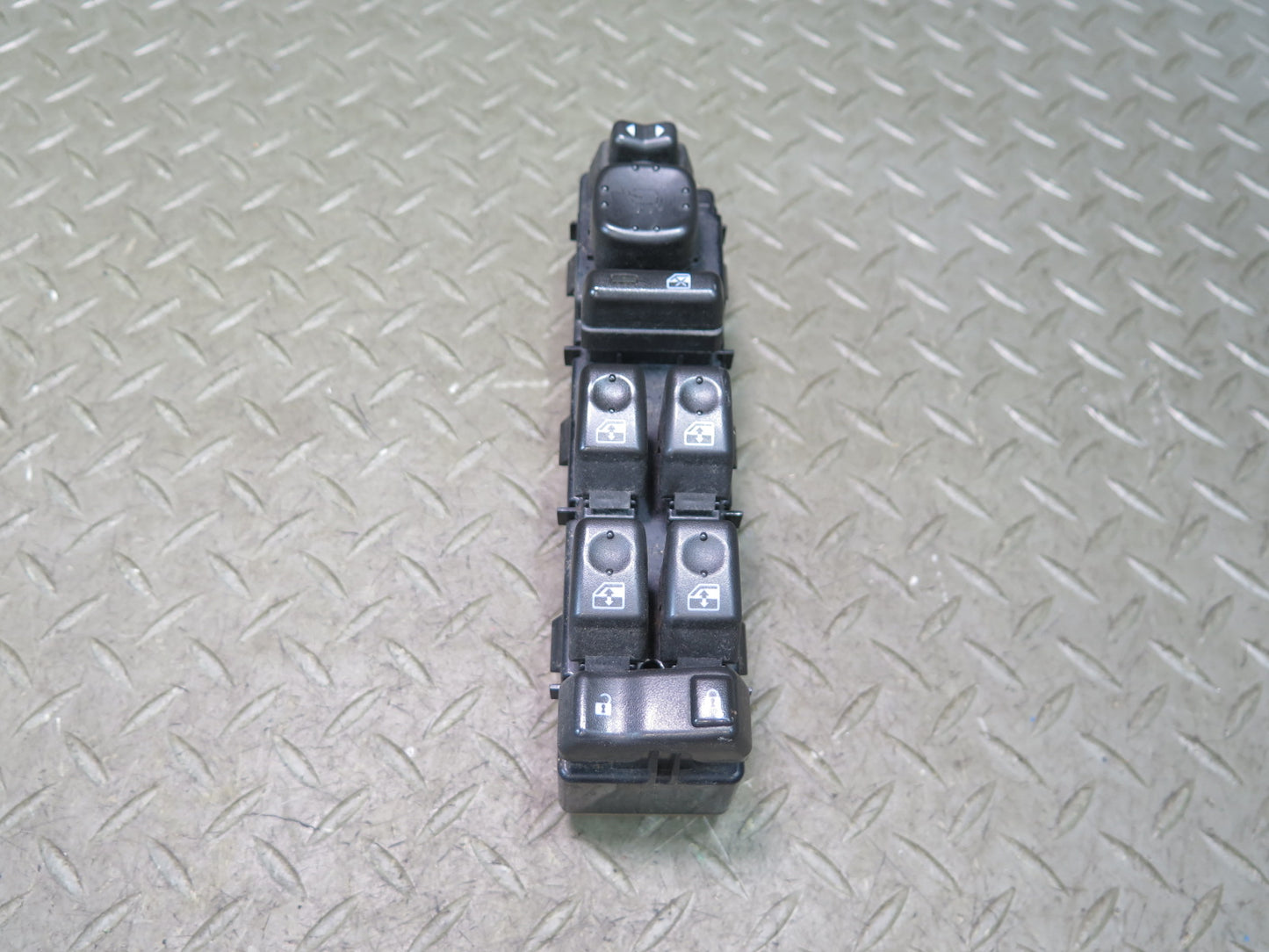 2005-2007 Hummer H2 Front Left Door Master Power Window Mirror Switch 15883319
