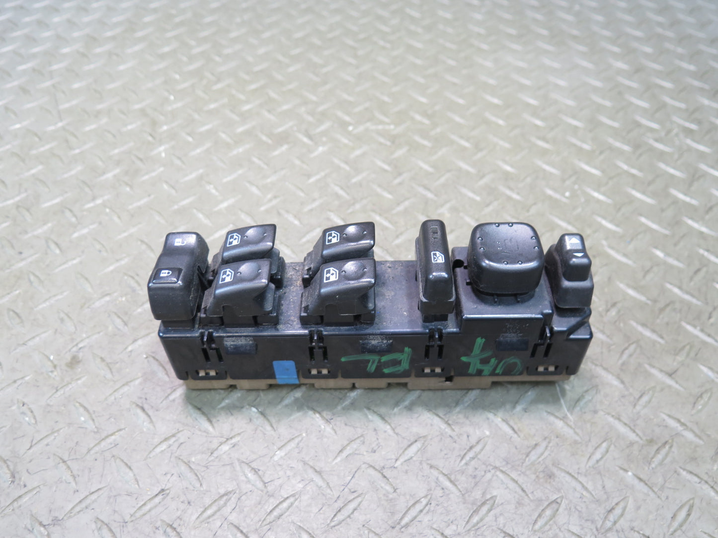 2005-2007 Hummer H2 Front Left Door Master Power Window Mirror Switch 15883319