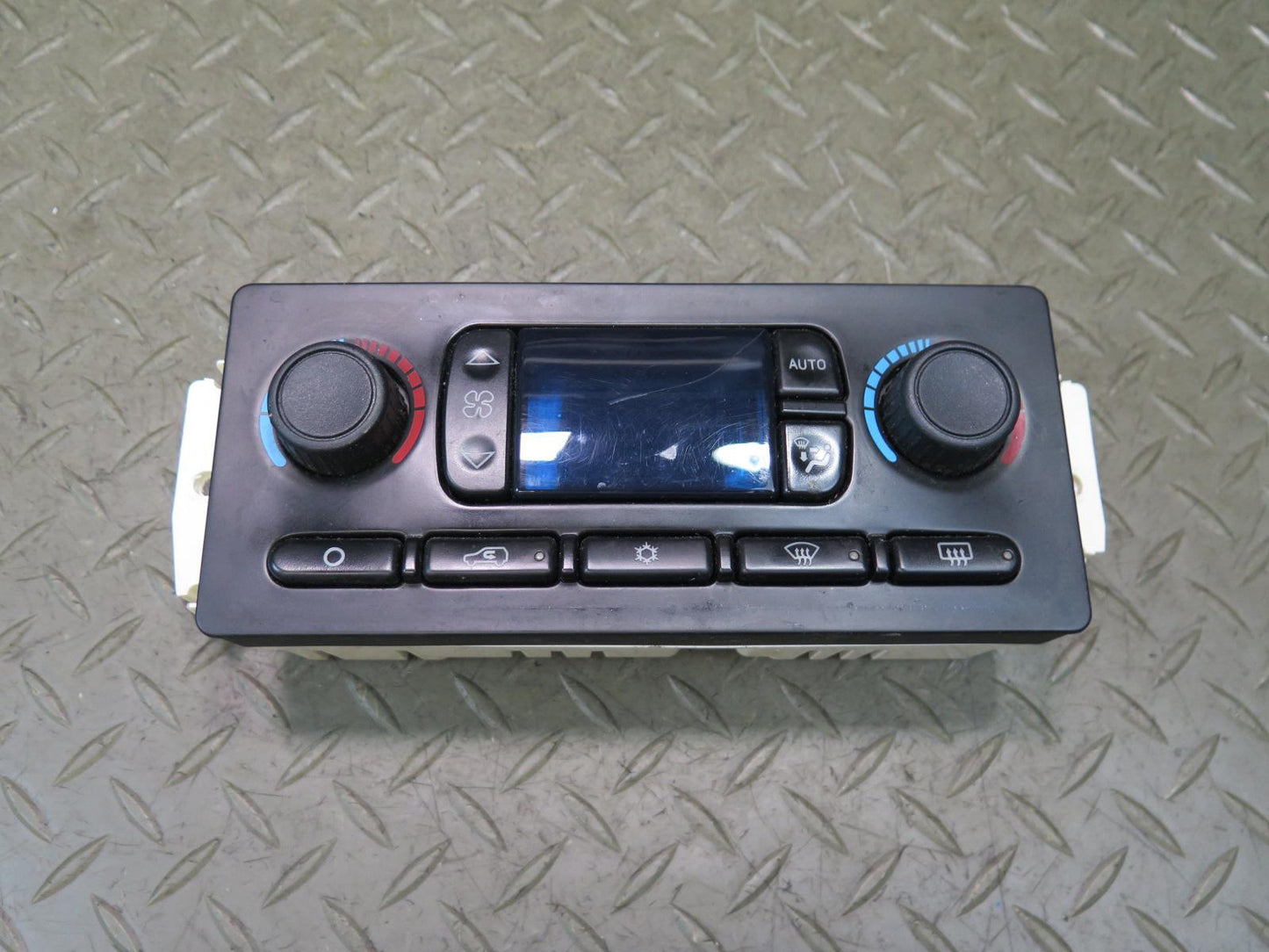 2003-2007 Hummer H2 A/C Heater Climate Control Switch Panel