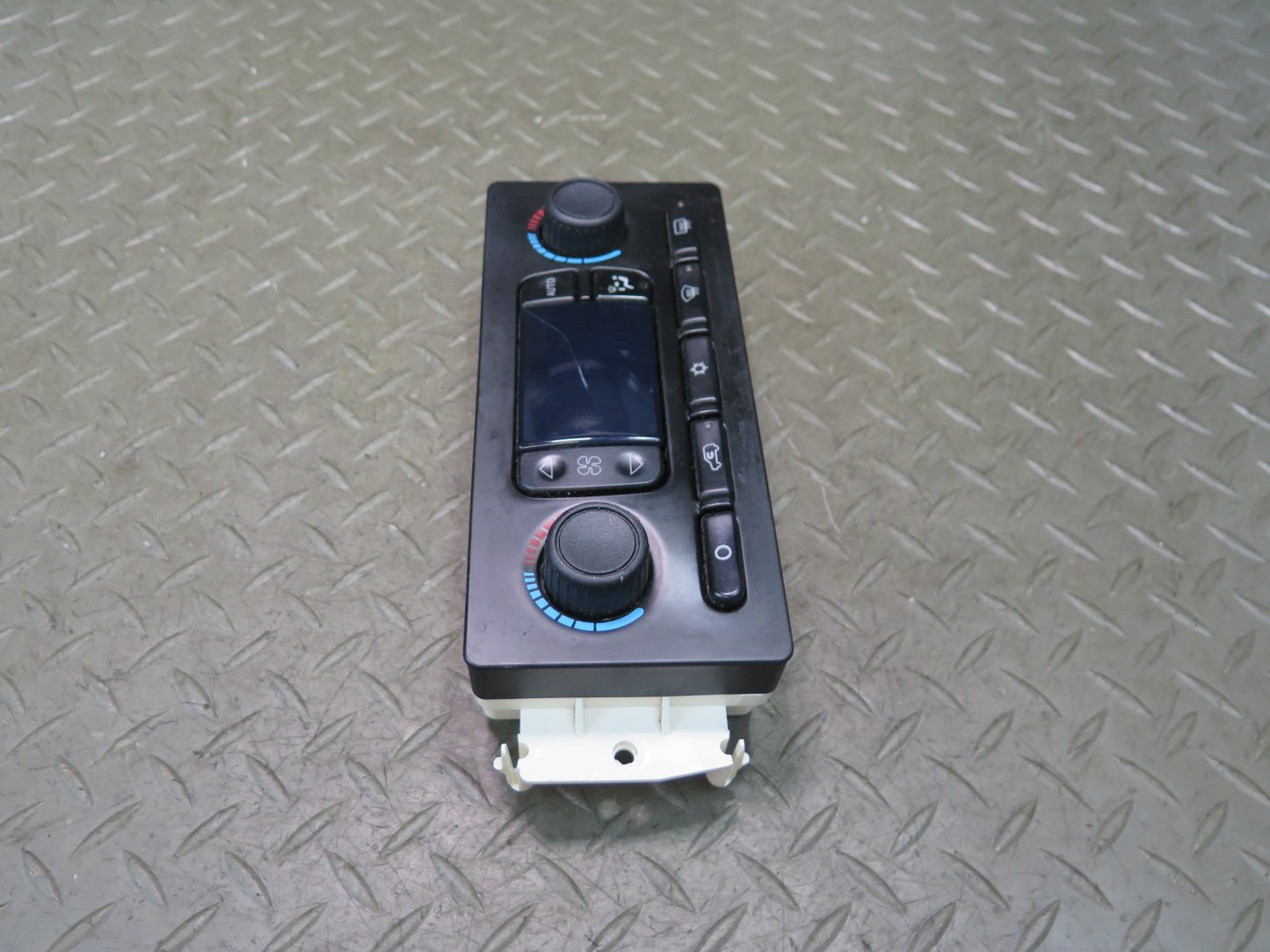 2003-2007 Hummer H2 A/C Heater Climate Control Switch Panel