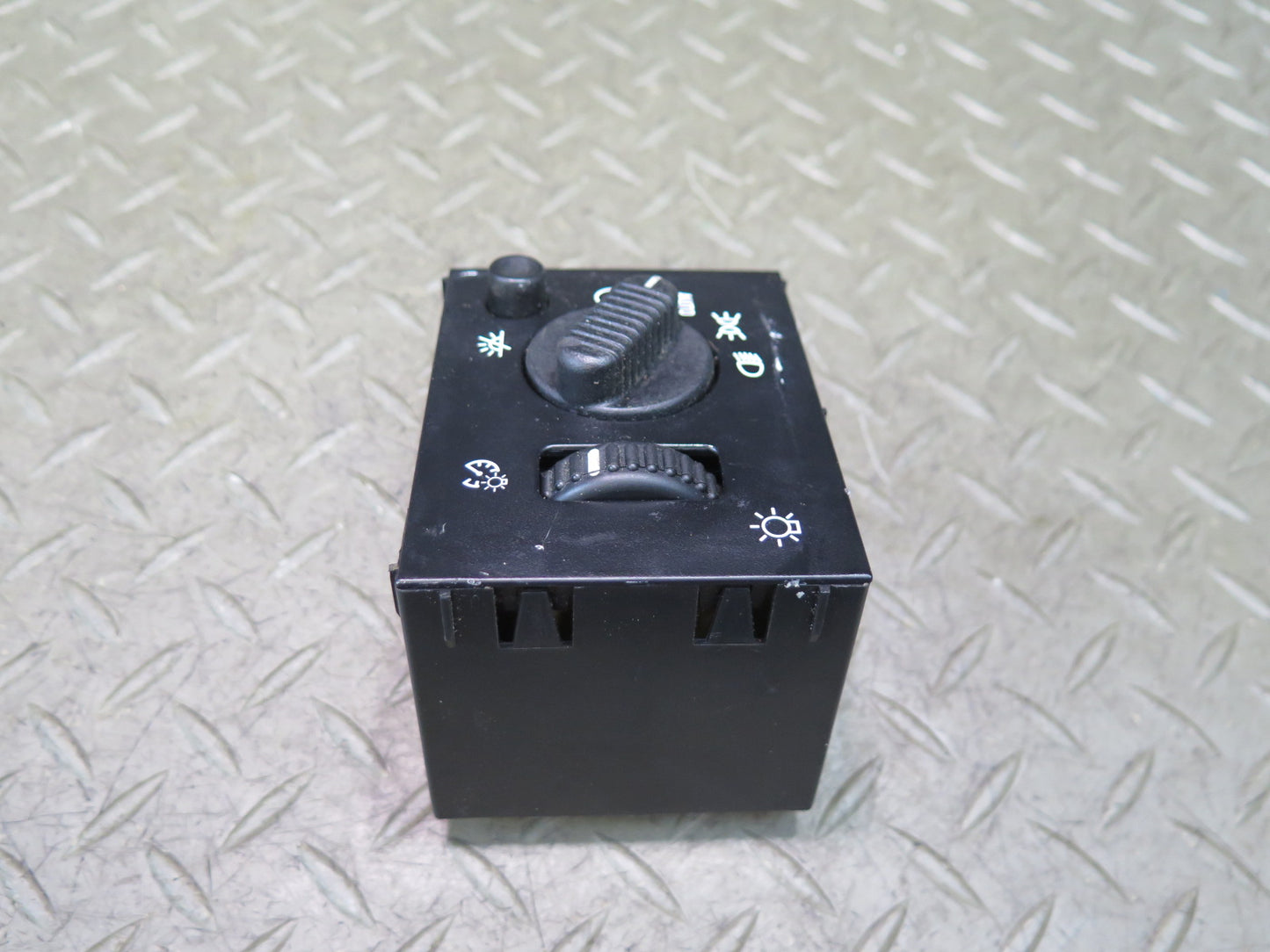 2003-2007 Hummer H2 Headlight Fog Light Lamp Dimmer Control Switch