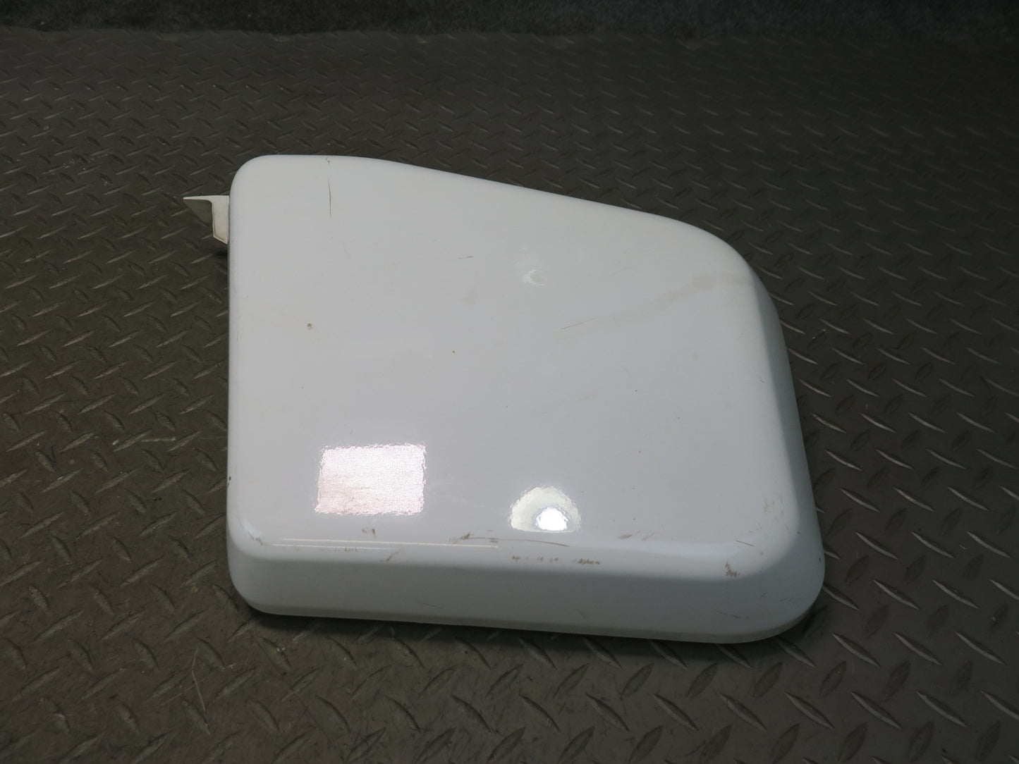 2003-2009 Hummer H2 Front Cowl Vent Panel END Cap Cover Molding Set of 2