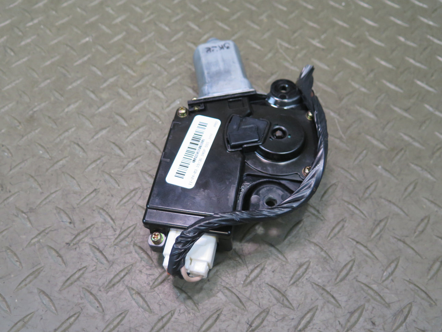 2003-2007 Hummer H2 Upper Sunroof Power Motor Drive Unit 47123-10040
