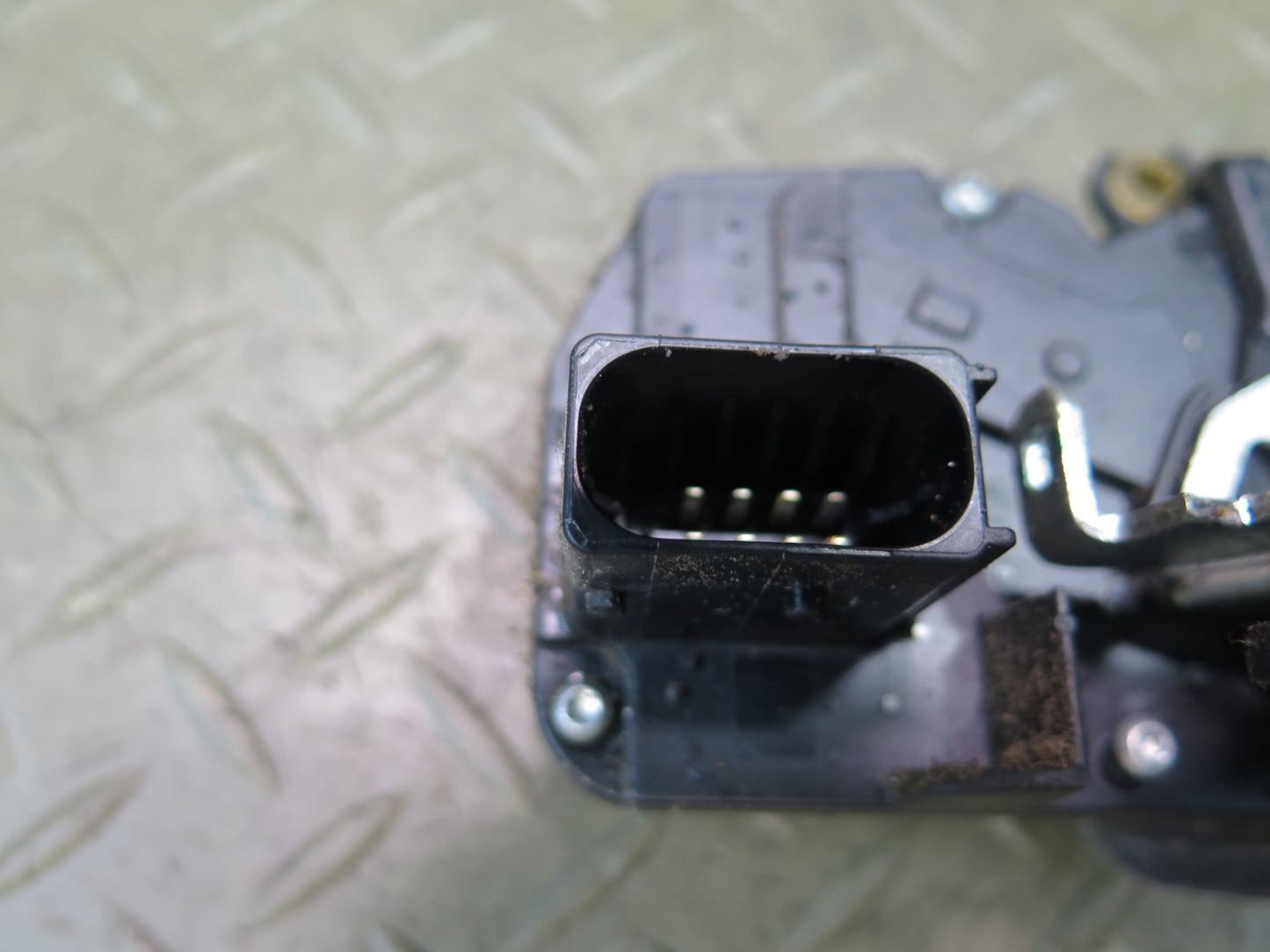 2003-2007 Hummer H2 Front Left Side Door Lock Latch Actuator